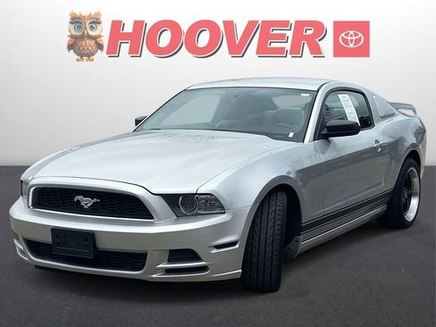 Used 2014 Ford Mustang Coupe image 6