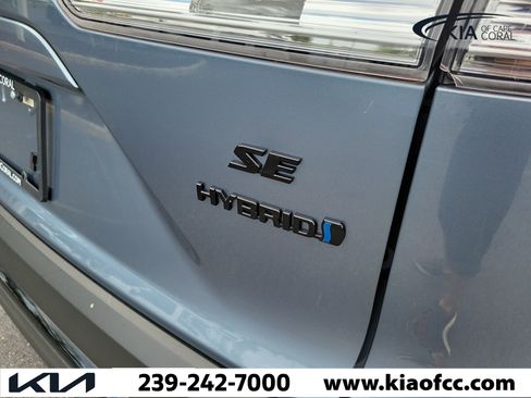 Used 2024 Toyota Corolla Cross AWD Hybrid image 10