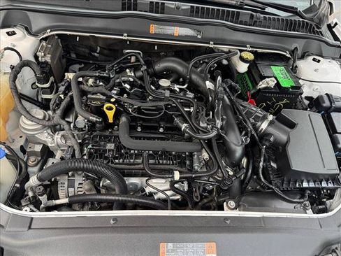Used 2020 Ford Fusion SE FWD image 19