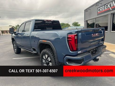 Used 2024 GMC Sierra 2500 Denali w/ Denali Reserve Package AWD/4WD image 3