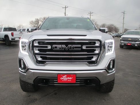 Used 2022 GMC Sierra 1500 SLT image 12