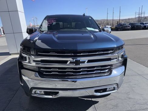 Used 2021 Chevrolet Silverado 1500 LTZ w/ LTZ Premium Package image 2