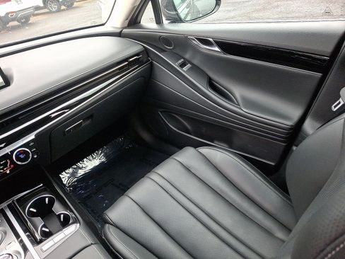 Used 2023 Genesis G80 2.5T image 12