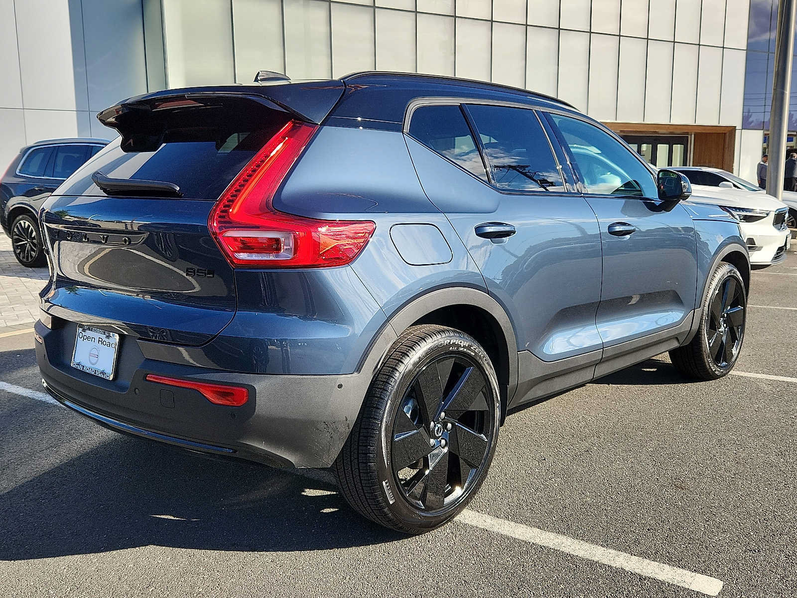 Used 2026 Volvo XC40 B5 Ultra w/ Protection Package Premier AWD/4WD image 6