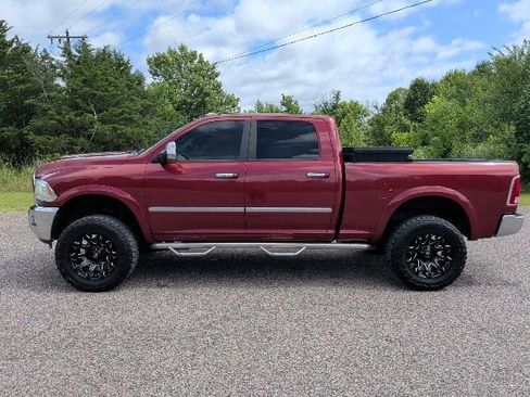 Used 2015 RAM 2500 Laramie w/ Convenience Group AWD/4WD image 2