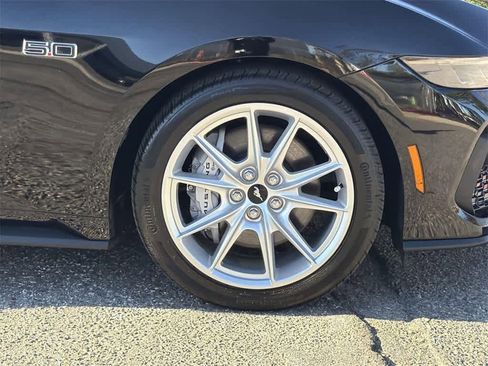 Used 2025 Ford Mustang GT Premium image 40
