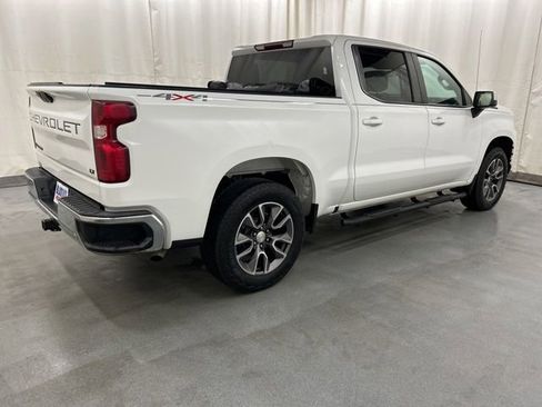 Used 2021 Chevrolet Silverado 1500 LT w/ LPO, Dark Essentials Package AWD/4WD image 4