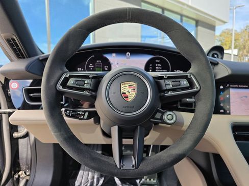 Used 2025 Porsche Taycan 4S image 29