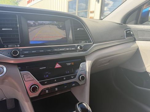 Used 2017 Hyundai Elantra SE w/ SE A/T Tech Package 03 FWD image 15