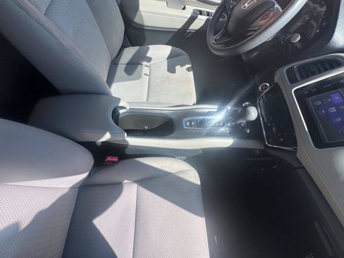 Used 2016 Honda HR-V EX image 34