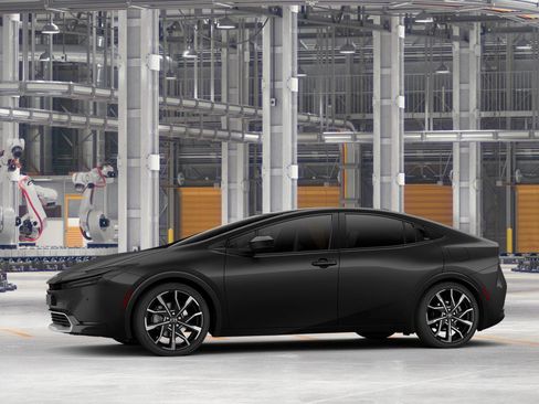 New 2026 Toyota Prius Plug-In Hybrid FWD image 3