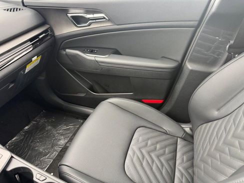 New 2026 Kia Sportage X-Line AWD/4WD image 18
