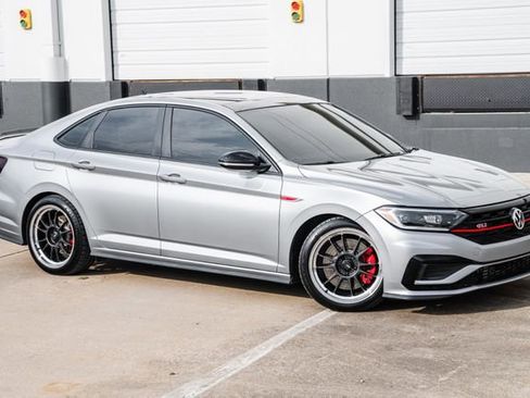 Used 2020 Volkswagen Jetta GLI Autobahn image 38