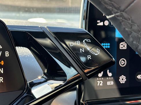 Certified 2023 Volkswagen ID.4 Pro S Plus image 22