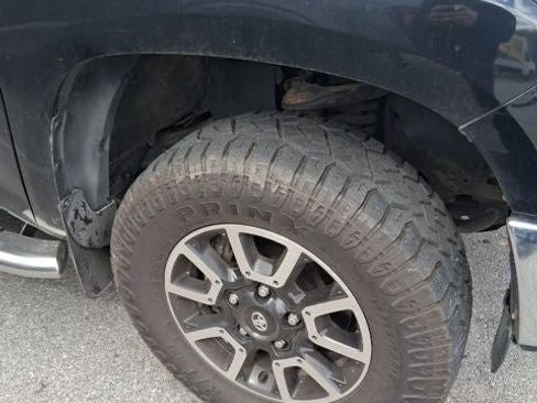 Used 2021 Toyota Tundra Limited w/ Limited Premium Package image 27