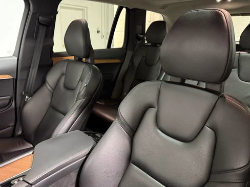 Used 2021 Volvo XC90 T8 Inscription Expression w/ Climate Package AWD/4WD image 17