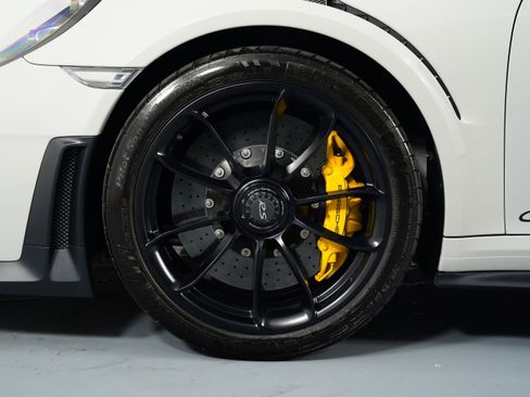 Used 2019 Porsche 911 GT2 RS image 28