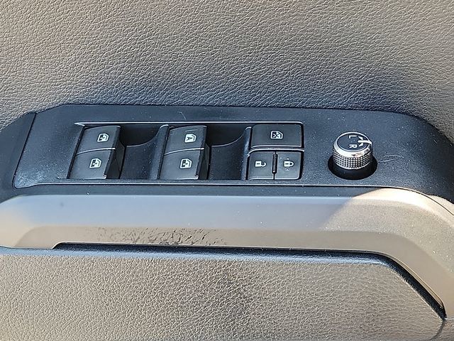 Used 2016 Toyota Tacoma SR w/ SR Convenience Package RWD image 24