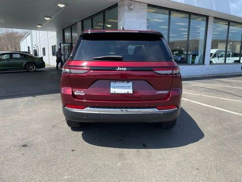 Used 2025 Jeep Grand Cherokee Laredo X AWD/4WD image 7