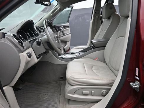 Used 2017 Buick Enclave Leather w/ Trailering Package image 10