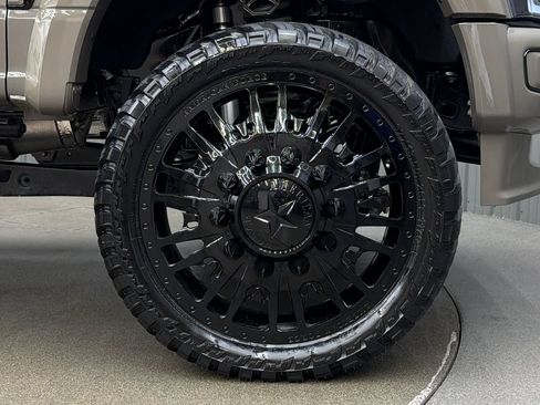 Used 2026 Ford F450 Platinum w/ Platinum Plus Package AWD/4WD image 9