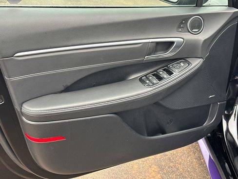 Used 2022 Hyundai Sonata Limited image 10