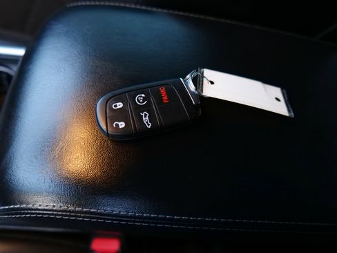 Used 2020 Dodge Charger Scat Pack w/ Dynamics Package image 34