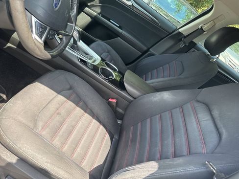 Used 2013 Ford Fusion SE FWD image 15