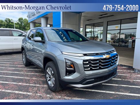 New 2026 Chevrolet Equinox LT w/ Safety and Technology Package FWD image 3