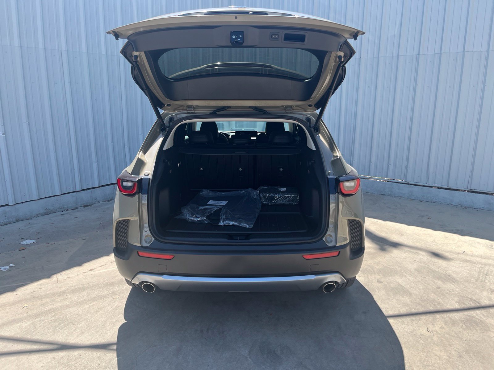 Certified 2025 MAZDA CX-50 AWD 2.5 Turbo w/ Weather Package image 9