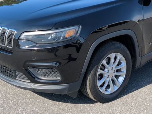 Used 2021 Jeep Cherokee Latitude image 10