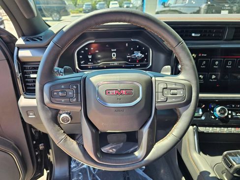 Used 2025 GMC Sierra 1500 AT4 w/ AT4 Preferred Package AWD/4WD image 26