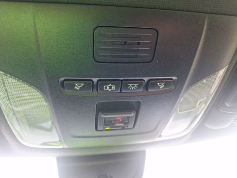 Used 2021 Toyota Corolla SE image 29