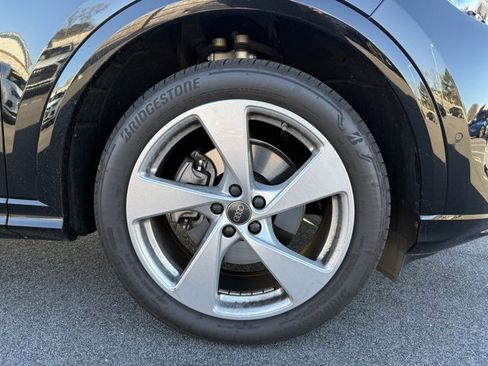 Used 2025 Audi Q5 Prestige image 8