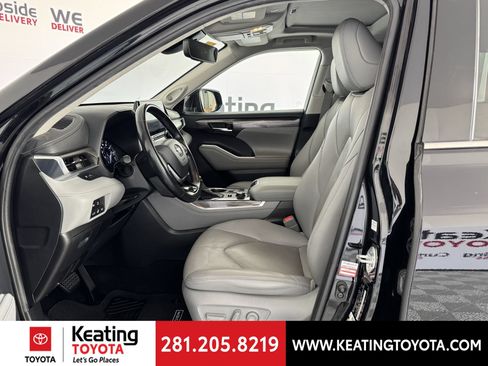 Used 2021 Toyota Highlander Limited AWD/4WD image 14