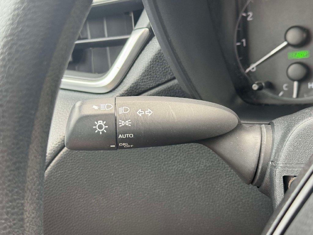 Used 2024 Toyota Corolla Cross AWD Hybrid image 21