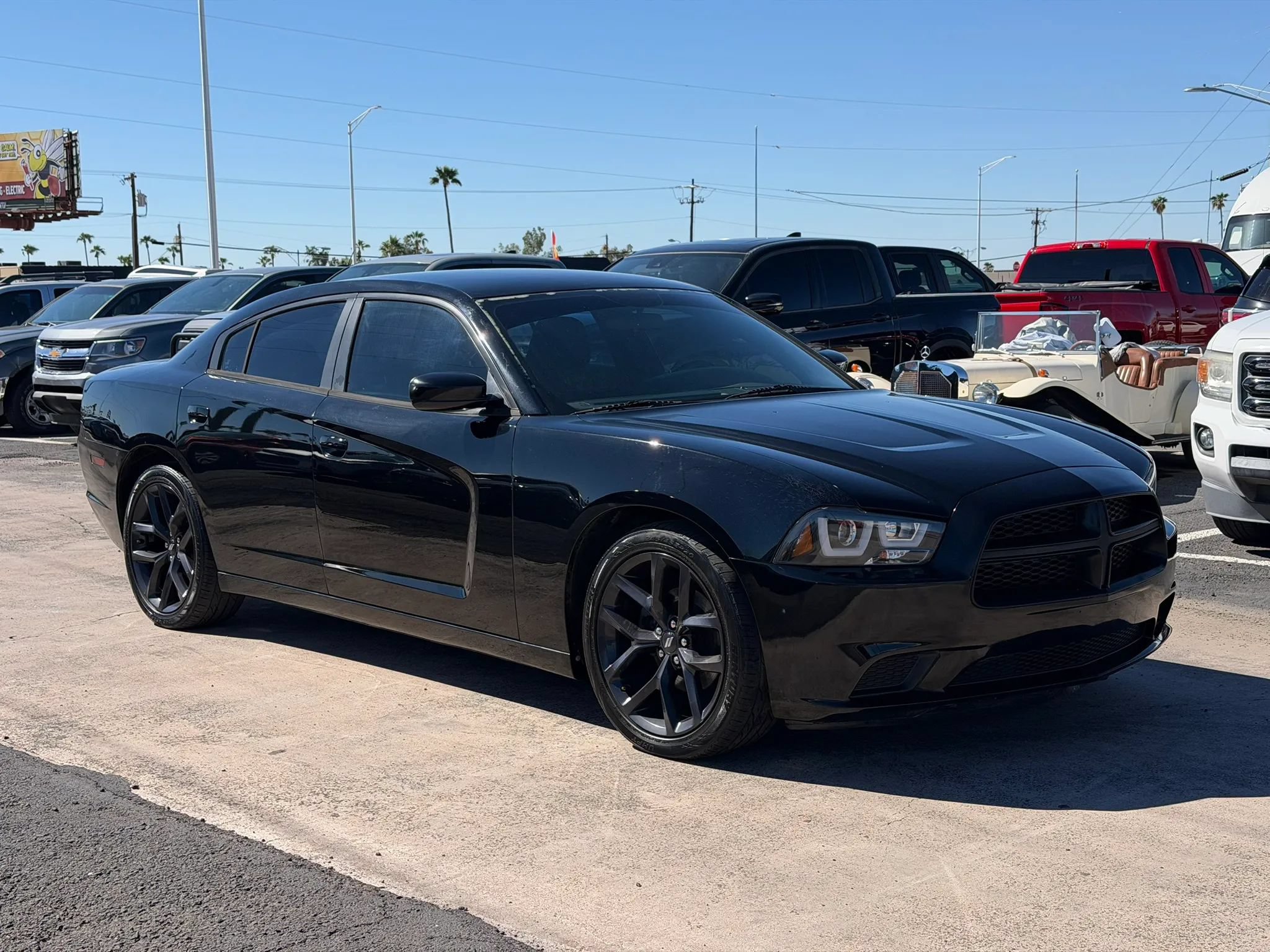 Used 2013 Dodge Charger SE RWD image 13