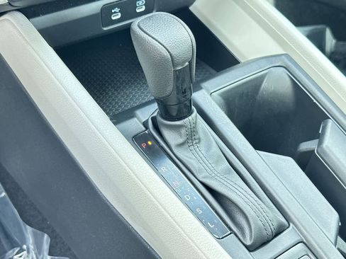 Used 2025 Honda Accord SE image 21