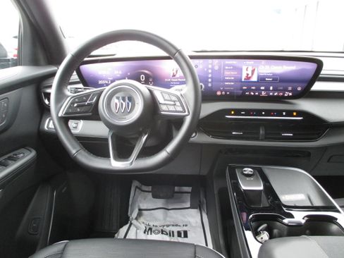 Used 2025 Buick Enclave Sport Touring image 13