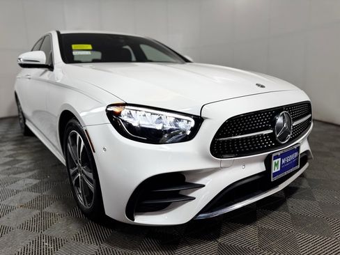 Used 2022 Mercedes-Benz E 350 4MATIC Sedan image 9
