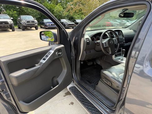 Used 2012 Nissan Pathfinder Silver AWD/4WD image 9