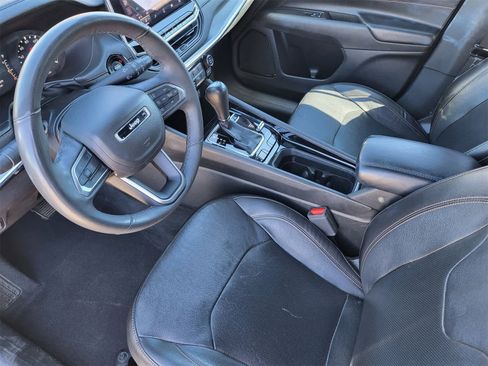 Used 2023 Jeep Compass Limited image 13