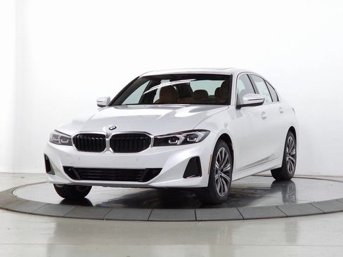 New 2026 BMW 330i xDrive Sedan w/ Convenience Package AWD/4WD image 3