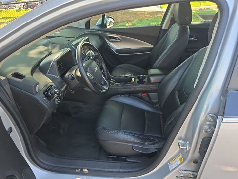 Used 2013 Chevrolet Volt Premium w/ Premium Trim Package FWD image 25
