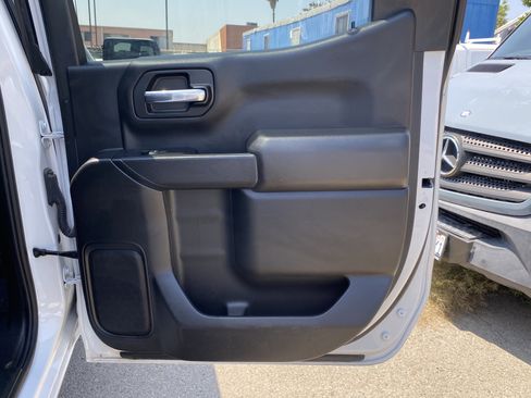 Used 2022 Chevrolet Silverado 1500 Custom image 21