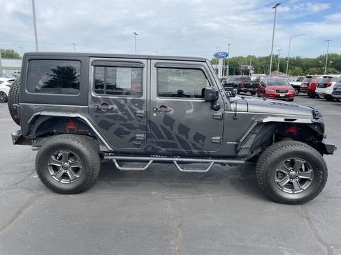 Used 2017 Jeep Wrangler Unlimited Sport w/ Dual Top Group AWD/4WD image 13
