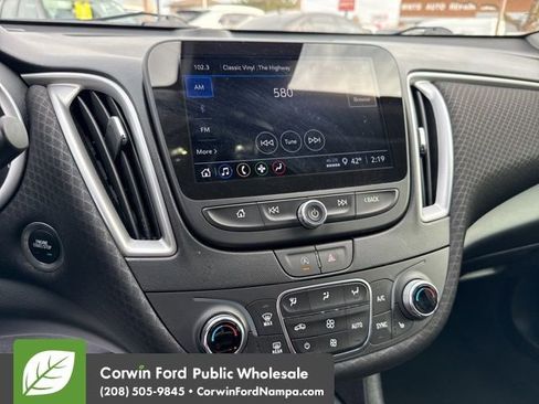 Used 2023 Chevrolet Malibu LT image 19