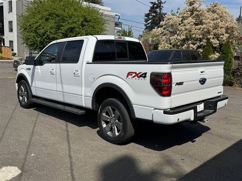 Used 2014 Ford F150 FX4 w/ Equipment Group 402A Luxury AWD/4WD image 10