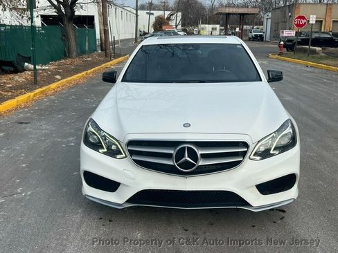 Used 2014 Mercedes-Benz E 350 Sedan image 3