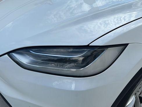 Used 2016 Tesla Model X 75D image 9